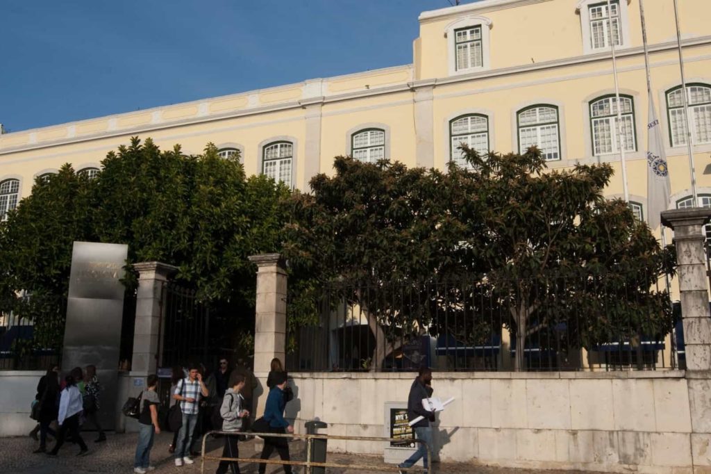 Educação Universidade Lusófona aposta numa pósgraduação em «Ciências