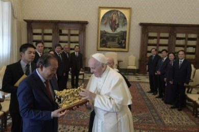 Vaticano: Responsáveis da Santa Sé e do Vietname encontram-se para «aprofundar e desenvolver as relações bilaterais»