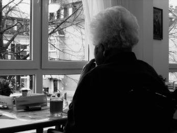 Vaticano: Papa associa-se ao Dia Mundial da Pessoa com Doença de Alzheimer