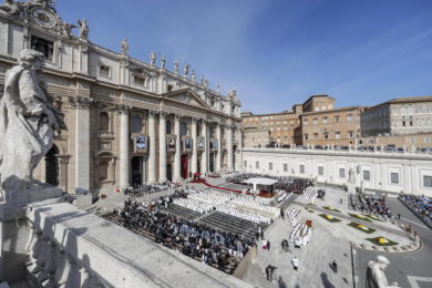 Vaticano: Papa canonizou cardeal Newman e irmã «Dulce dos pobres»
