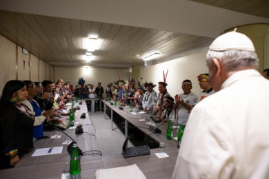 Sínodo 2019: Papa Francisco encontrou-se com grupo de indígenas