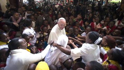 Vaticano: Papa reforça preocupação com «populismos»