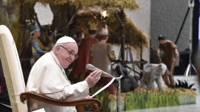Vaticano: Papa anuncia carta sobre o significado do presépio