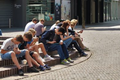 Vaticano: Papa alerta para necessidade de proteger menores no mundo digital