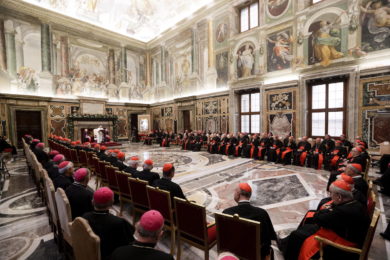 Vaticano: Papa publica texto sobre reforma da Cúria Romana, convidando a renovar «mentes e corações»