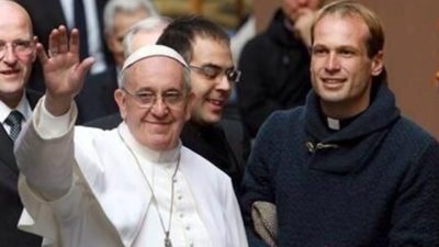 Vaticano: Sacerdote uruguaio é novo secretário particular do Papa