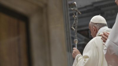 Vaticano: Papa desafia cristãos a superar tentações do sucesso e da falsa «religiosidade»