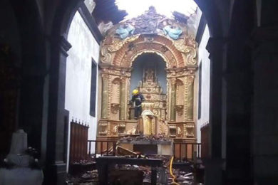 Açores: Incêndio da Igreja do Capelo é «provocação ao sentimento religioso e comunitário», diz bispo de Angra