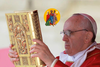 Vaticano: Bíblia autografada pelo Papa Francisco assinala o primeiro «Domingo da Palavra de Deus»