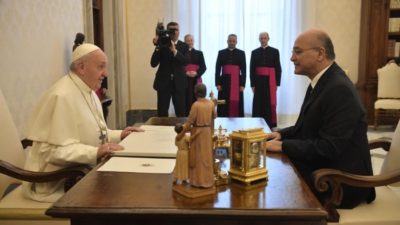 Vaticano: Francisco pede para «preservar a presença dos cristãos» no Iraque