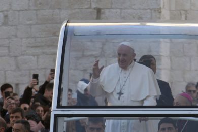 Mediterrâneo: Papa critica discursos populistas e «retórica» do choque de civilizações
