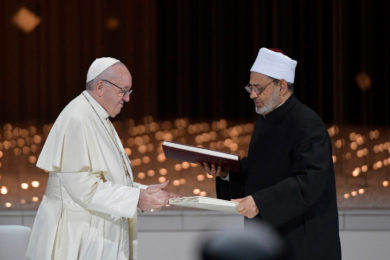 Vaticano: Papa deixa mensagem contra extremismo religioso e terrorismo (c/vídeo)