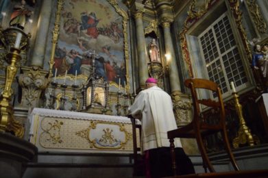 Covid-19: Bispo do Funchal consagrou diocese a Nossa Senhora do Monte (c/vídeo)