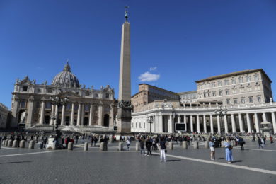 Covid-19: Papa manifesta solidariedade às vítimas da epidemia, em ângelus marcado por «medidas preventivas»