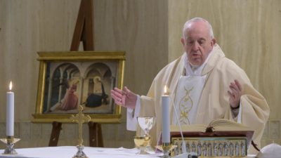 Covid-19: Papa reza pelas religiosos que arriscam a vida ao serviço dos doentes (c/vídeo)