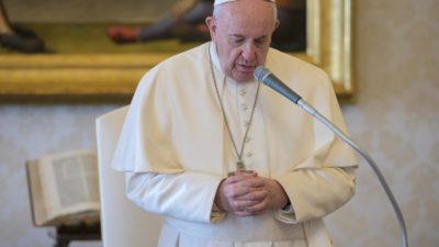 Covid-19: Papa pede «misericórdia» para a humanidade, em momento ecuménico de oração (c/vídeo)