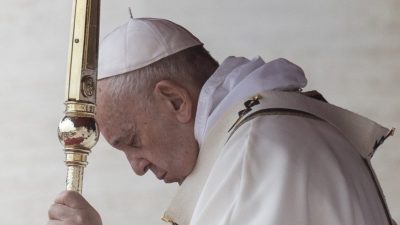 Covid-19: Papa celebra Semana Santa no Vaticano, sem presença de assembleia