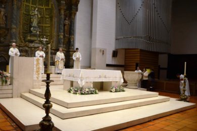Covid-19: Bispo de Aveiro projeta regresso «gradual» às celebrações, após estado de emergência