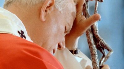 Centenário: Um dia de «presentes» para São João Paulo II