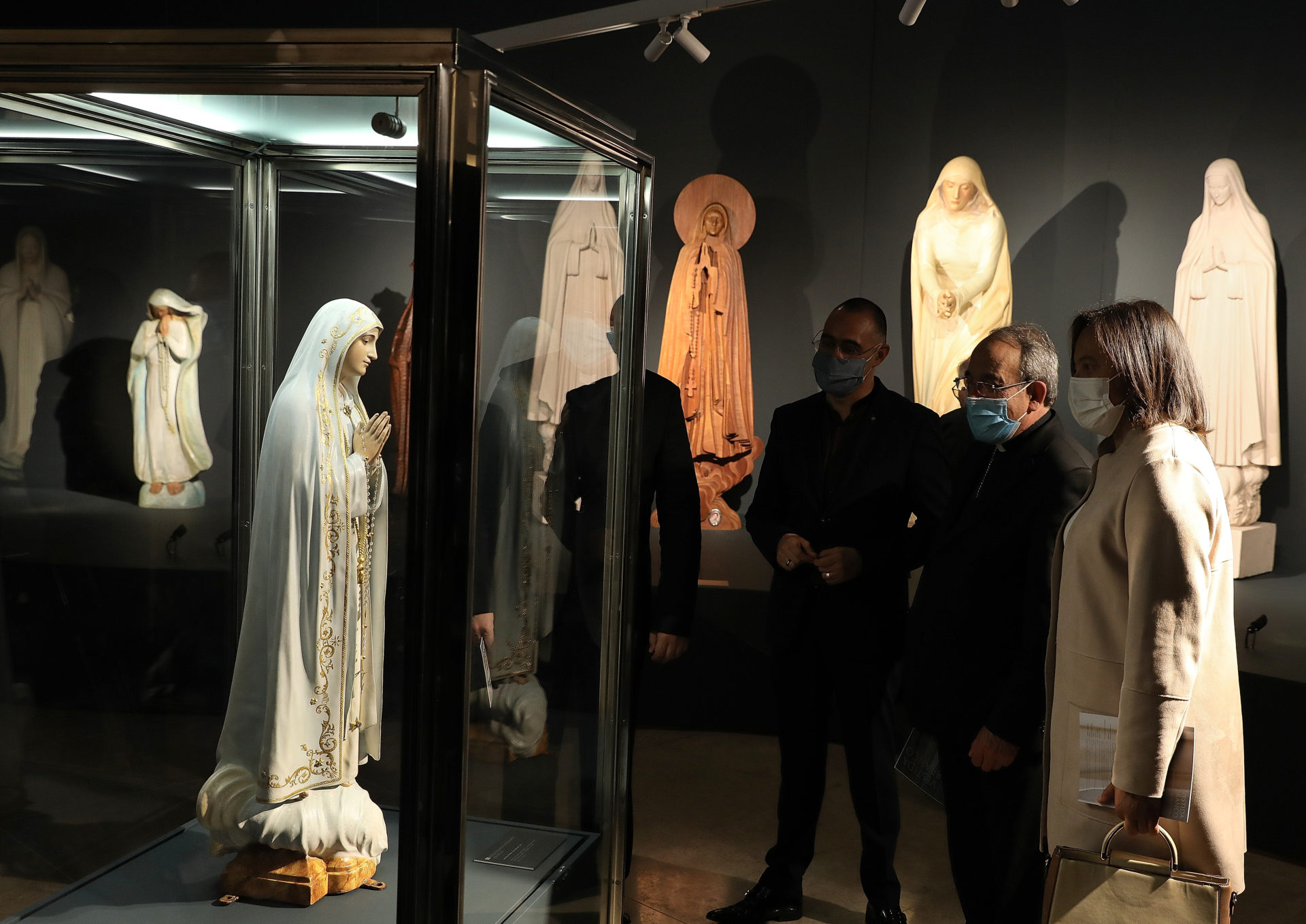 Fátima: Imagem De Nossa Senhora Do Rosário De Fátima Celebra 100 Anos ...