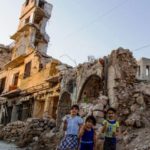 Natal: Fundação pontifícia desafia portugueses a oferecer roupa quente «a 20 mil crianças sírias»