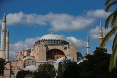 Vaticano: Papa lamenta decisão de converter a antiga basílica de Santa Sofia, em Istambul, numa mesquita