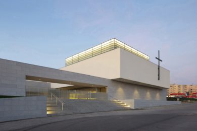 Portugal: Nova igreja de Freamunde é finalista em Prémio Internacional de Arquitetura Sacra (c/fotos)