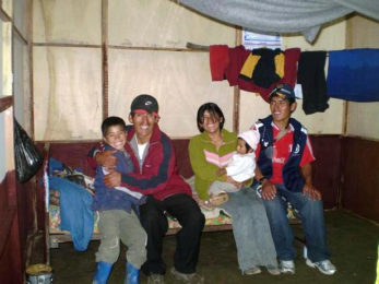 Covid-19: Oikos apoia portugueses em risco social no Peru
