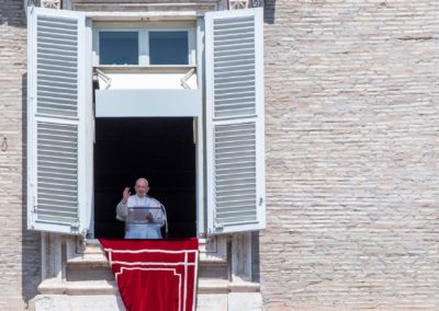Vaticano: «Pagamento de impostos é um dever dos cidadãos», diz o Papa
