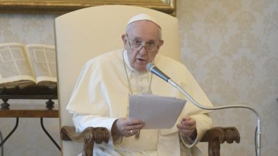 Covid-19: «Depois desta crise temos que sair melhores», disse o Papa, alertando para as crianças com fome e sem oportunidades de educação