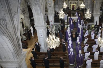 Viana do Castelo: Diocese uniu-se no «último adeus» a D. Anacleto Oliveira (c/fotos)