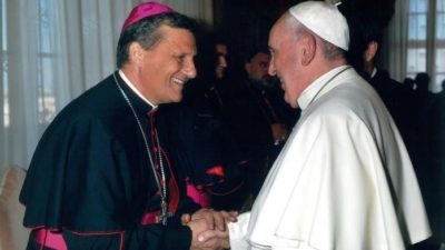 Vaticano: Bispo maltês é novo responsável pela Secretaria Geral do Sínodo