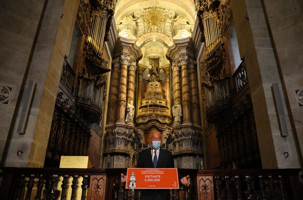 Turismo: Presidente da República é visitante 5 milhões da Torre dos Clérigos