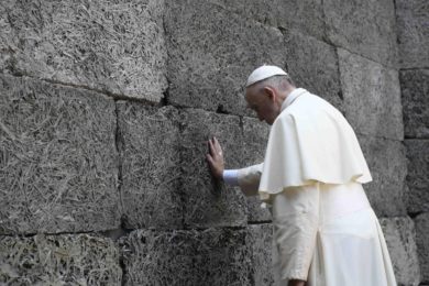 Especial: Documentário «Francesco» mostra Papa que «chora com a humanidade»