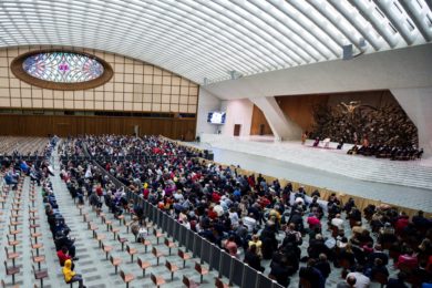 Vaticano: Papa questiona «ateísmo prático» de quem reza a Deus, mas ignora quem sofre (c/vídeo)