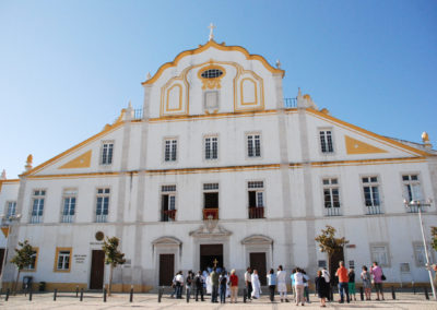 Portimão: Paróquia algarvia vai restaurar os altares laterais da igreja do Colégio