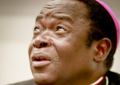 Nigéria: Bispo católico acusa presidente de responsabilidade de «poça de sangue» no país