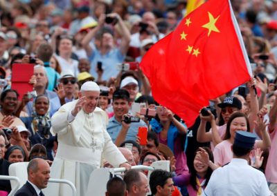 Vaticano: Papa pede «liberdade e tranquilidade» para a Igreja Católica na China