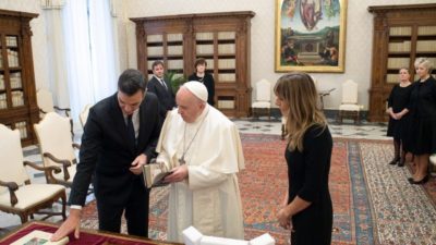 Vaticano: Papa recebeu o presidente do Governo de Espanha