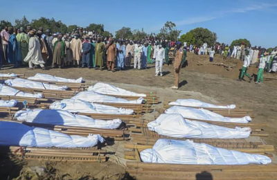 Nigéria: Mais de 100 mortos em ataque em Maiduguri, região onde cristãos têm sofrido «forte violência terrorista» - AIS