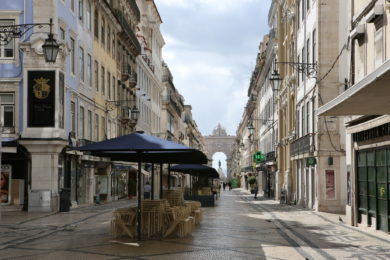 Lisboa: Militantes da Liga Operária Católica estão a ajudar monetariamente vítimas da pandemia