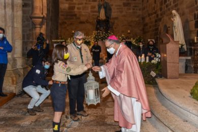 Vila Real: Corpo Nacional de Escutas partilha «Luz da Paz de Belém», para iluminar o Natal (c/vídeo)
