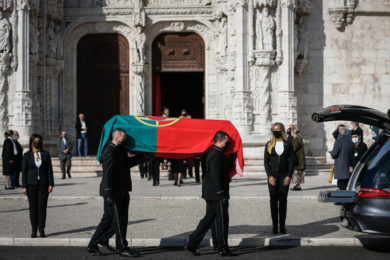 Cultura: «O caixão de Eduardo Lourenço tem, qualquer que seja a sua forma, a forma de Portugal» - cardeal José Tolentino Mendonça