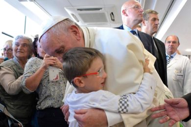 Vaticano: «Reafirmo veementemente o direito de as pessoas com deficiência receberem os Sacramentos» - Papa Francisco