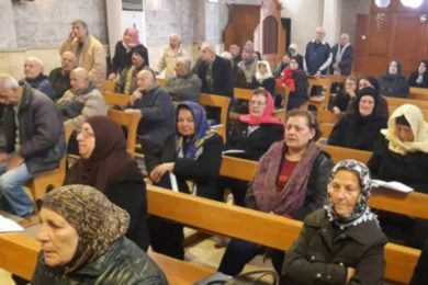 Síria: Famílias cristãs resistem e celebram o Natal