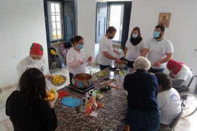 Pessoas com Deficiência: Um workshop de cozinha para «ultrapassar obstáculos» (c/vídeo e fotos)