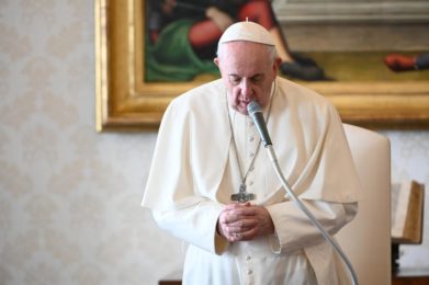 Vaticano: Papa pede resposta de «amor» ao chamamento de Deus