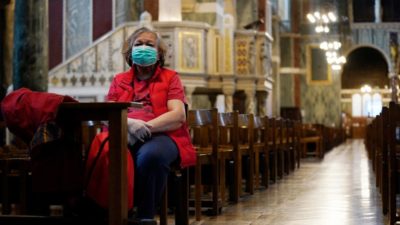Covid-19: Igrejas permanecem abertas em novo «lockout» no Reino Unido