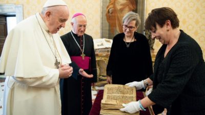 Vaticano/Iraque: Papa recebeu responsáveis por «resgate» de livro histórico que escapou ao Estado Islâmico