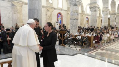 Vaticano: «Temos de lutar, lutar pela dignidade das mulheres», diz o Papa